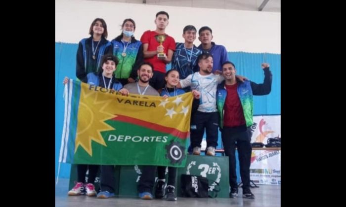 Florencio Varela en la cima del torneo de bádminton en Córdoba