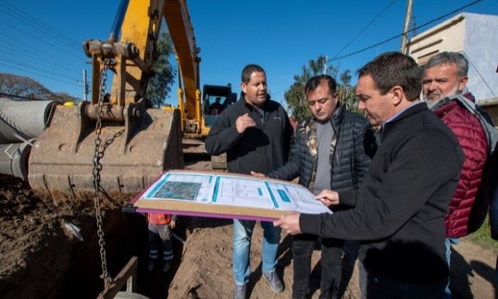 F. Varela: Watson corroboró pavimentaciones y renovación de espacios públicos en Bosques