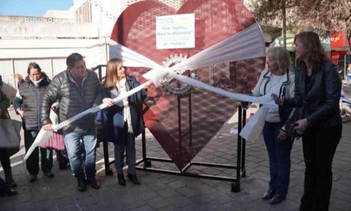 Florencio Varela con corazón solidario
