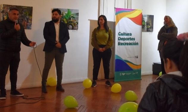 Muestra “Las Halconas de Varela, Cuerpas reales, hinchas reales. Defensa y Justicia”