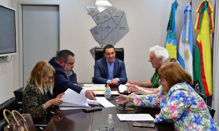 F. Varela: Cementerio Municipal: la Comuna formalizó la ampliación de su capacidad
