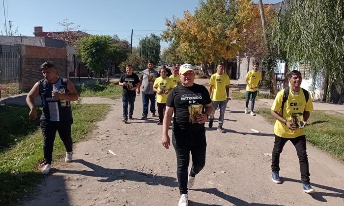 Florencio Varela – El concejal  Giménez, referente de Ritondo, continúa recorriendo los barrios varelenses