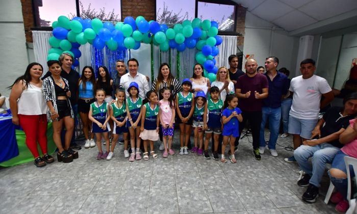 Reconocimientos a integrantes del hockey femenino varelense