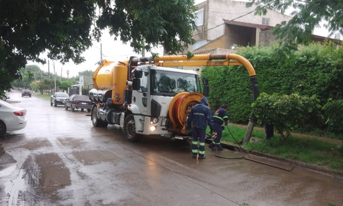 Continuaron los operativos en los barrios varelenses por las lluvias