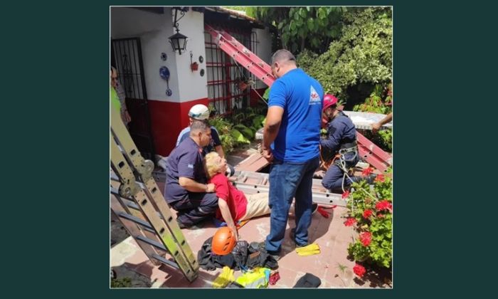 Almirante Brown - Una abuela de 90 años fue rescatada, tras caer a un pozo ciego