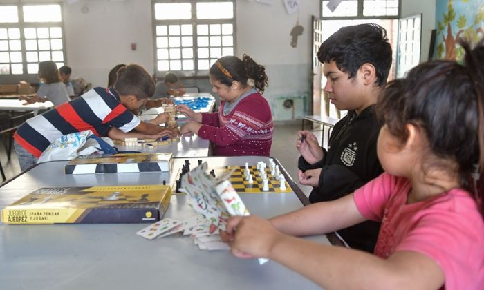 Florencio Varela - Vacaciones en la escuela: música, juegos y dibujos