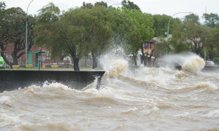 Quilmes – Sudestada: alerta por la crecida del Río de la Plata