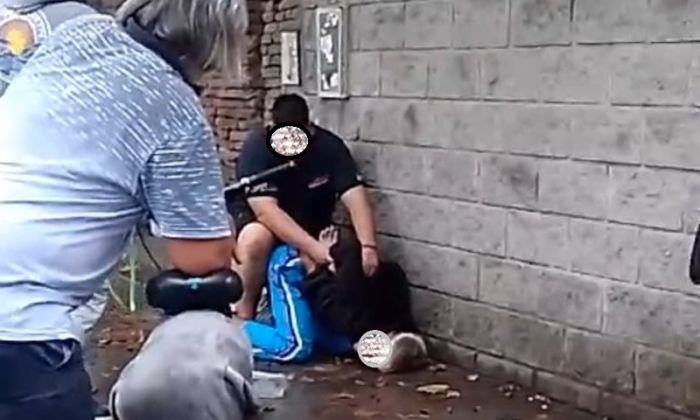 Los vecinos atraparon a un ladrón de bicicleta, en pleno centro de Florencio Varela