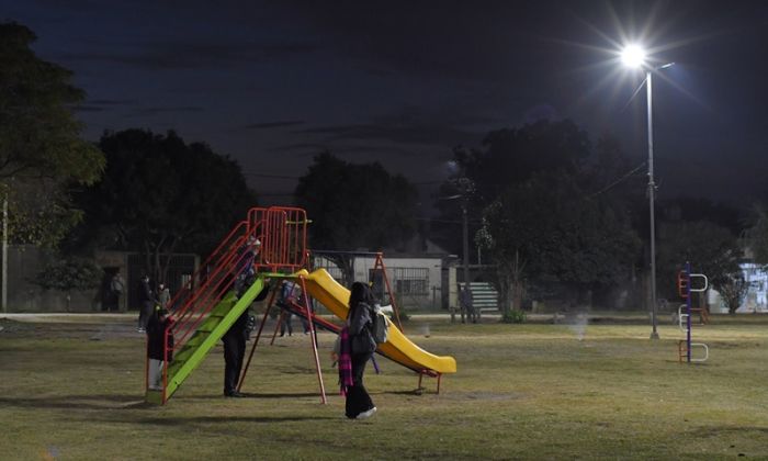 Florencio Varela - 50 barrios ya cuentan con iluminación full LED