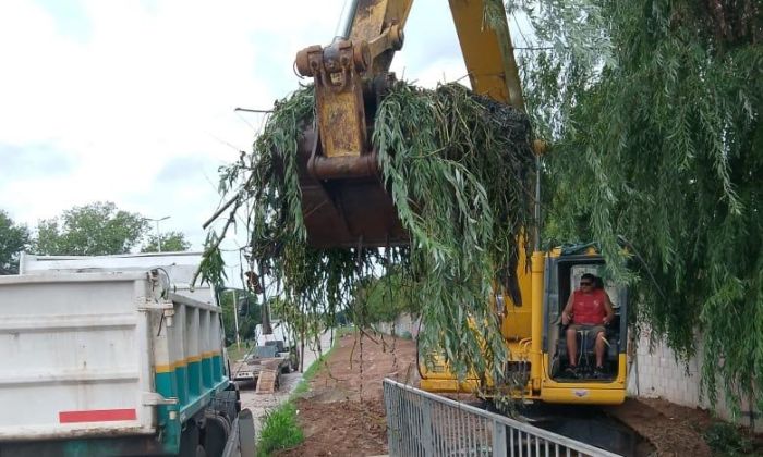 Florencio Varela - Refuerzan las labores de servicios públicos