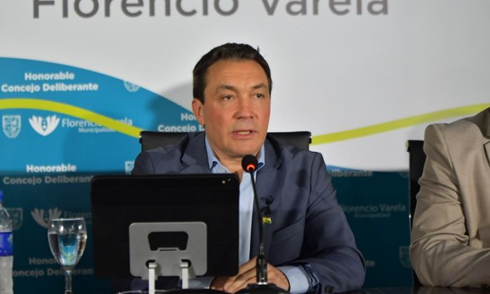 F. Varela – Watson anunció una inversión millonaria en seguridad al abrir las sesiones del HCD