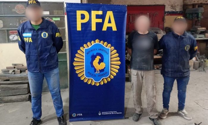 CABA - La PFA desbarató dos puntos de venta de autopartes robadas