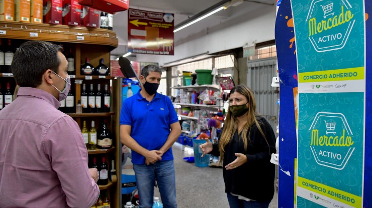 El Intendente visitó un emblemático mercado en Villa del Plata