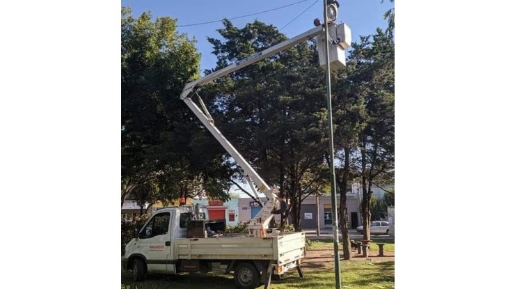 Ingeniero Allan: trabajos de reparación de luminarias 
