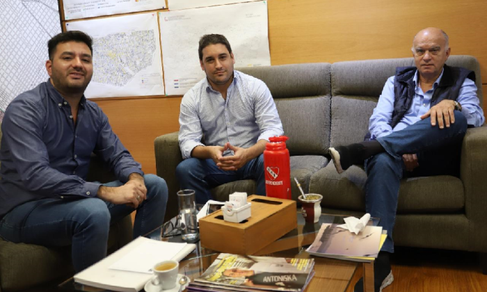 Carlos Boco referente del Pro varelense estuvo con Néstor Grindinetti y Damián Sala