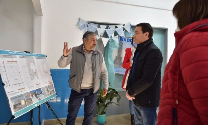 F. Varela: Watson monitoreó la finalización de obras de la Escuela Primaria Nº33
