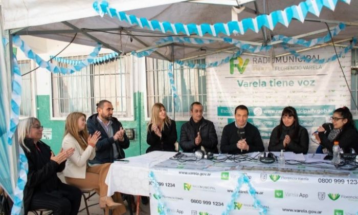 F. Varela: “La Radio en el patio” visitó la Escuela Secundaria Nº63