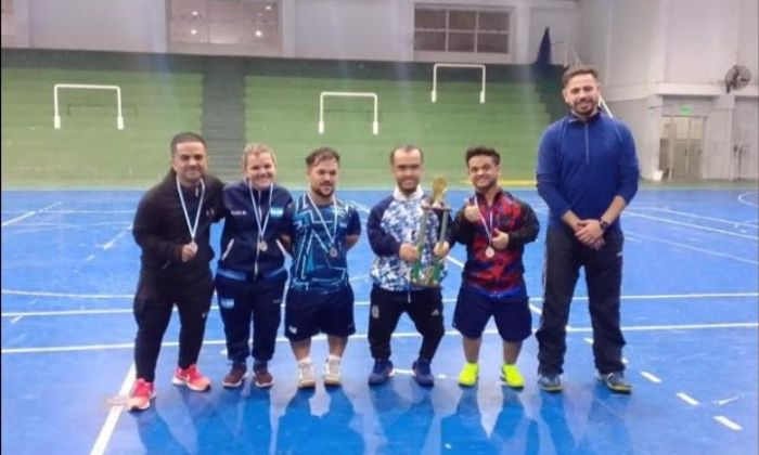 F. Varela: Deportistas locales de parabádminton brillaron en competencia federal