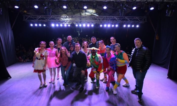 Vacaciones de invierno: 8000 vecinos retiraron sus entradas para el ciclo de teatro en Florencio Varela 