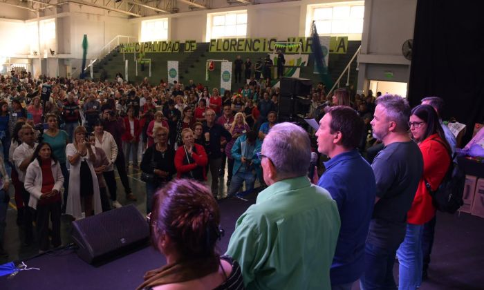 Multitudinaria celebración por el Día del Jubilado en Florencio Varela