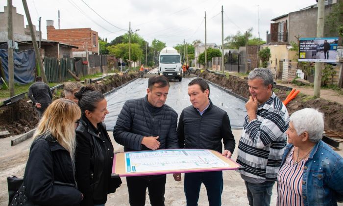 F. Varela: Andrés Watson monitoreó el avance de la obra vial en el acceso norte de El Parque