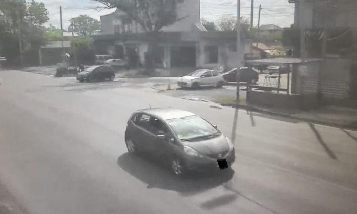 F. Varela - Capturaron a un sujeto que conducía un auto robado