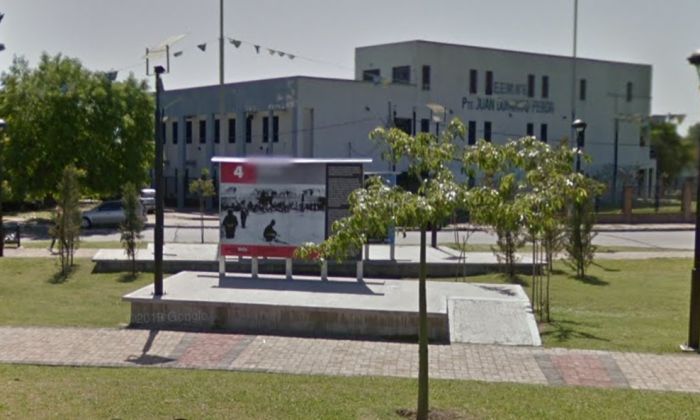 Berazategui – Pibe apuñalado por adolescentes fue arrojado a un contenedor de basura