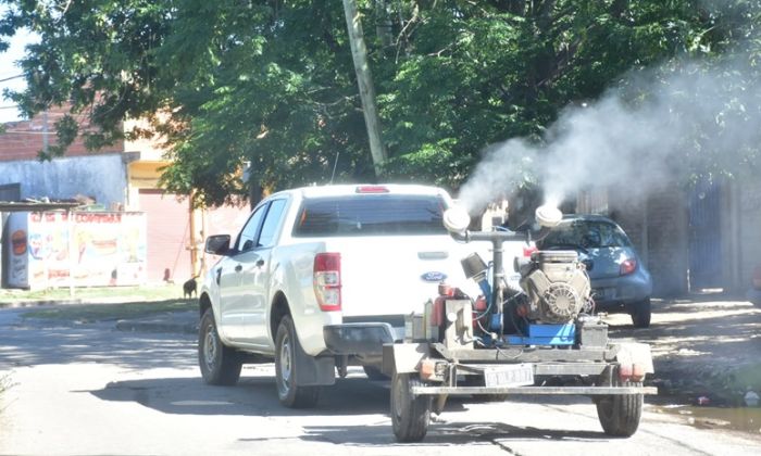 Continuaron las tareas de fumigación en barrios varelenses