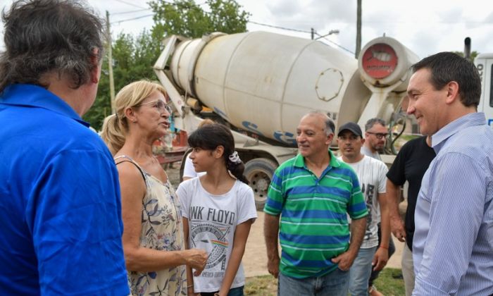 F. Varela - La gestión del intendente Watson garantizó la continuidad de la obra vial en El Parque