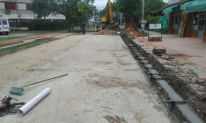 F. Varela - Pavimentación en Villa Mónica Nueva y El Parque