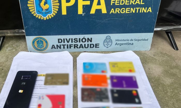 La Policía Federal desbarató una banda criminal que estafaba a empresas en Santa Fe