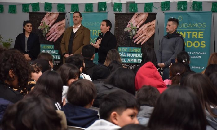 Estudiantes varelenses asumieron el compromiso de cuidar el medio ambiente
