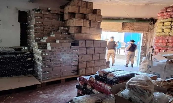 GBA Zona Sur - 24 cooperativas allanadas por presunta extorsión, encontraron comida vencida