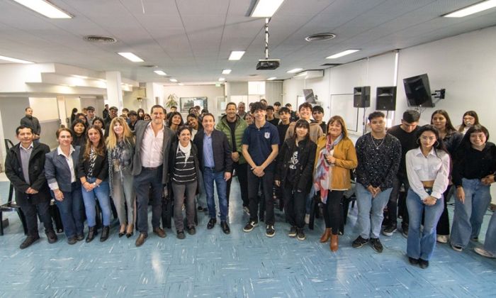 Florencio Varela - Acceso a la esfera laboral para estudiantes de la ET Nº 1