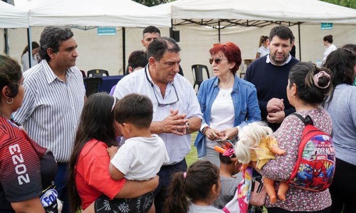 F. Varela - Prestaciones municipales descentralizadas en Villa Mónica Nueva