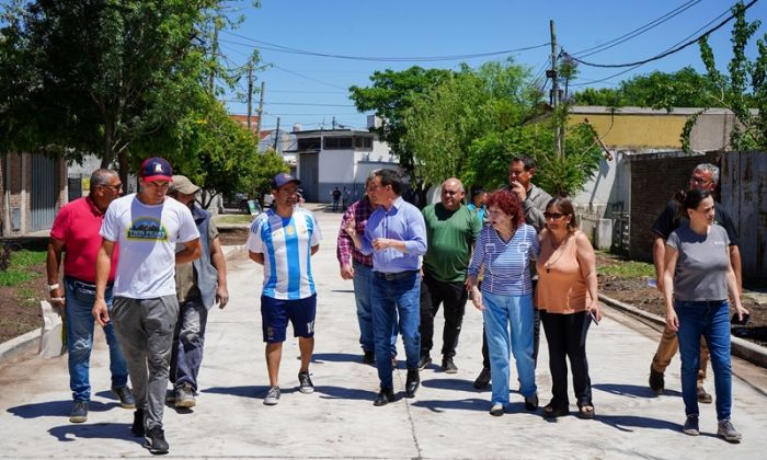 F. Varela - Finalizó la pavimentación de la calle Finochietto en San Eduardo