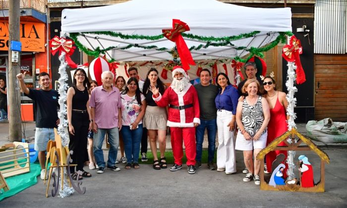 Andrés Watson en el Paseo de Navidad de Florencio Varela