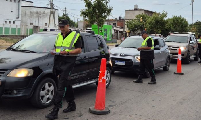 Operativos de interceptación vehicular en Florencio Varela