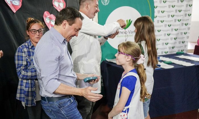 F. Varela - Educación y Salud, estandartes del gobierno varelense