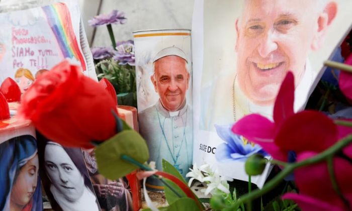 Ciudad del Vaticano: Oración masiva por la salud del Papa Francisco