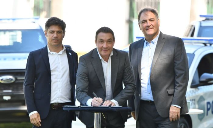 Watson ratificó la inversión en seguridad, junto Kicillof, en la Escuela Juan Vucetich