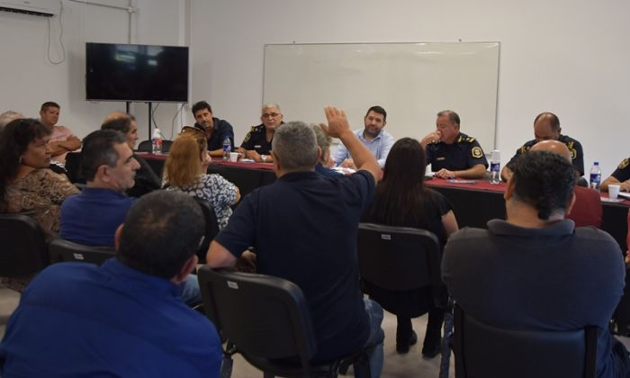 F. Varela - Vecinos de San Nicolás conocieron el Centro de Monitoreo Municipal