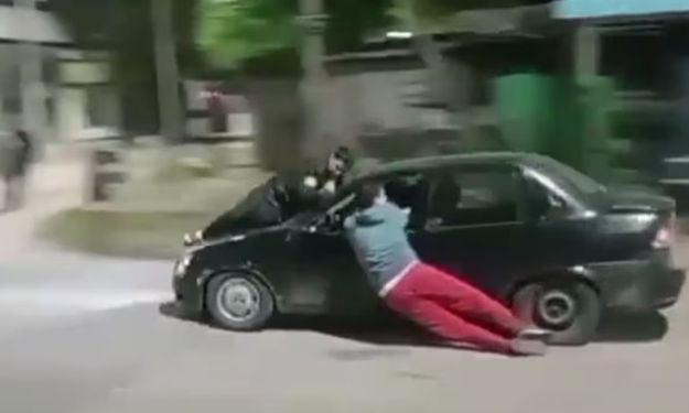 F. Varela - Atropelló y arrastró a dos vecinos que protestaban por un corte de luz – Fue detenido