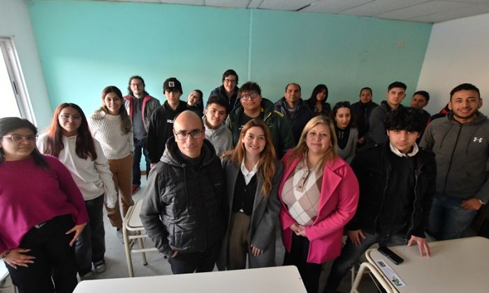 F. Varela - Comenzó el taller municipal de relato deportivo