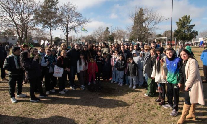 F. Varela - Culminó la renovación de la plaza “Lomas de Monteverde”