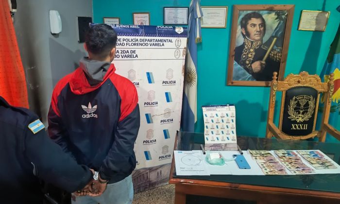 F. Varela – Transportaban cocaína en una moto robada, un adulto y un menor detenidos