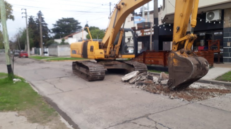 Inició la obra en calle Rodó