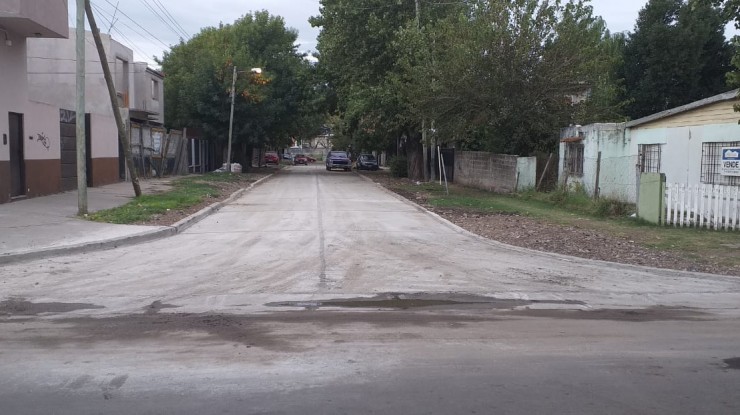 Habilitan cuadra de la calle Francia, tras su pavimentación