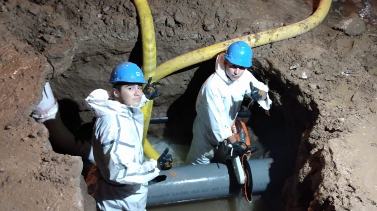 AySA finalizó la reparación de una importante cañería