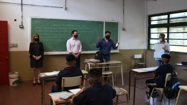 Volver para aprender de una nueva educación presencial